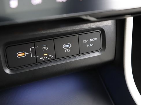 New 2026 Hyundai Tucson Limited image 32