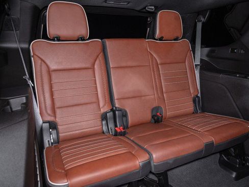 Used 2024 GMC Yukon Denali Ultimate AWD/4WD image 14