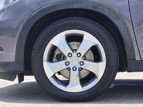 Used 2017 Honda HR-V EX image 24