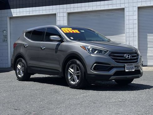 Used 2017 Hyundai Santa Fe Sport FWD image 1