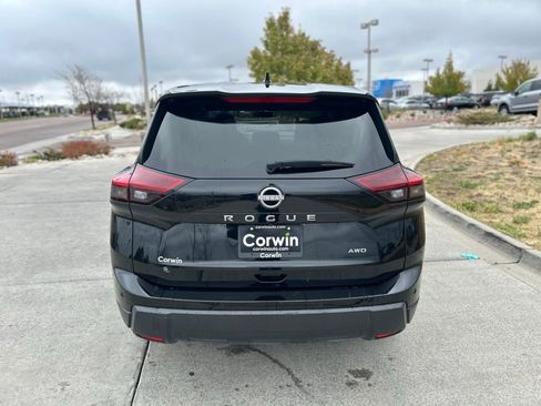 Used 2024 Nissan Rogue S AWD/4WD image 6