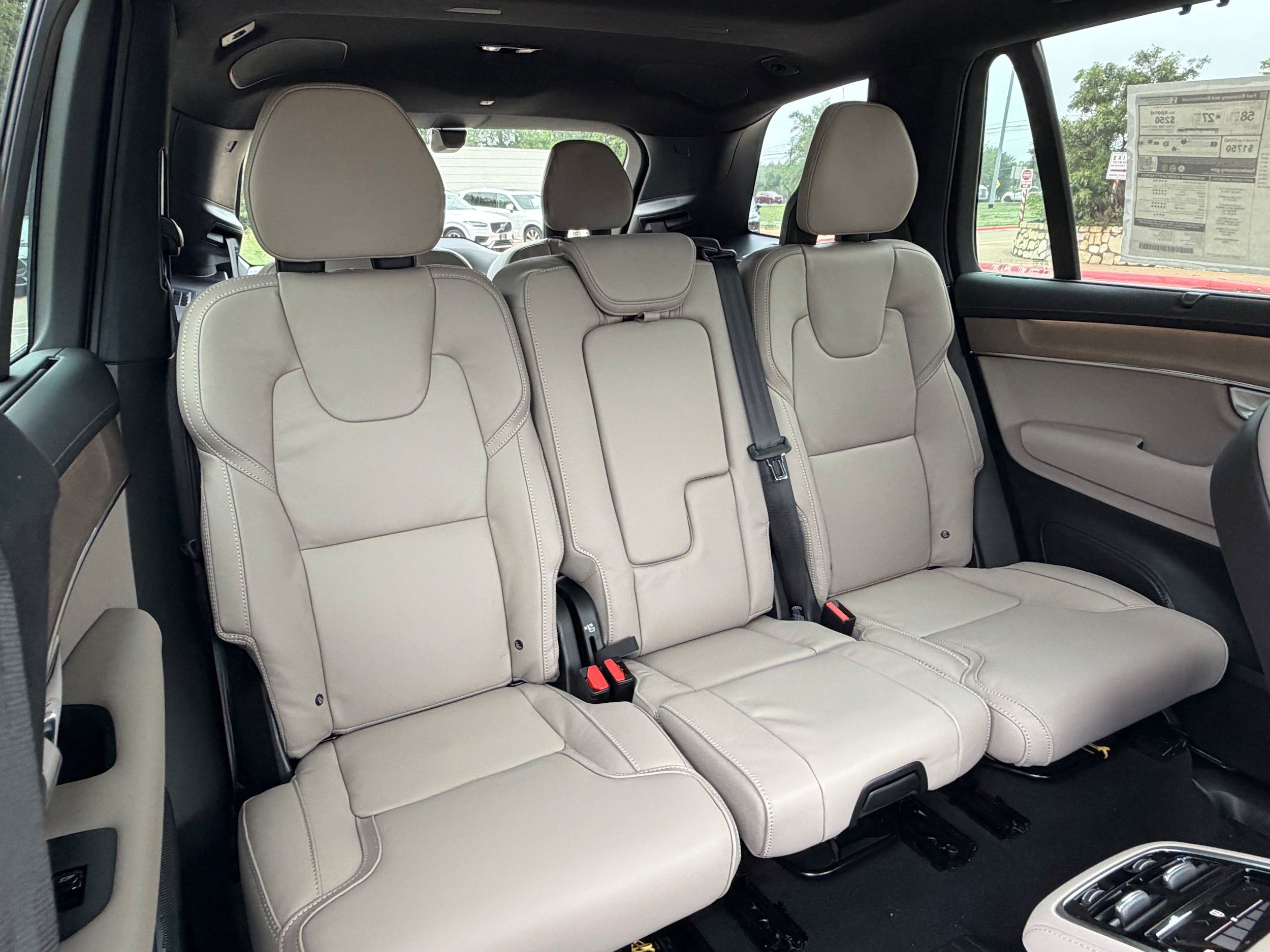 New 2026 Volvo XC90 T8 Ultra w/ Lounge Package AWD/4WD image 10