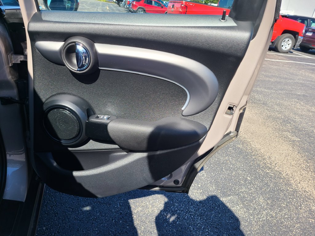 Used 2024 MINI Cooper S w/ Signature Upholstery Package FWD image 14