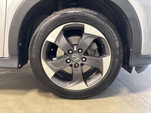 Used 2018 Honda HR-V EX-L image 11