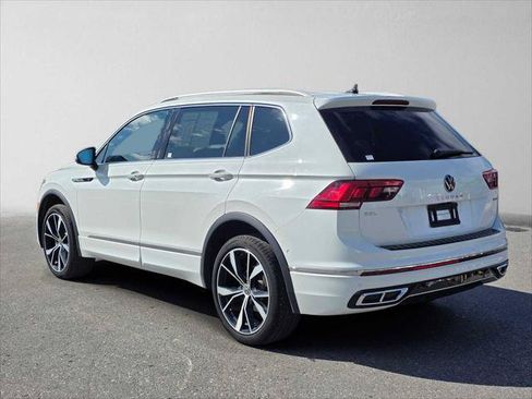 Used 2023 Volkswagen Tiguan SEL R-Line AWD/4WD image 5
