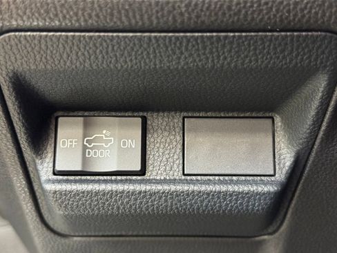 Used 2024 Toyota Tacoma TRD Sport w/ TRD Sport Upgrade Package AWD/4WD image 37