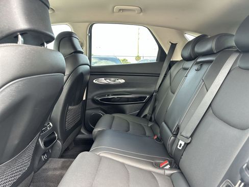 Used 2025 Genesis GV70 2.5T AWD/4WD image 22