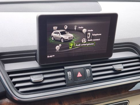 Used 2019 Audi Q5 2.0T Premium image 10