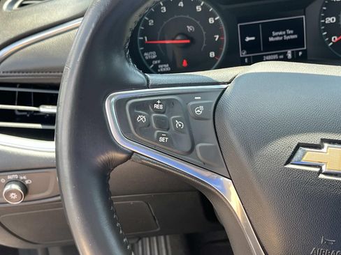 Used 2019 Chevrolet Malibu LT w/ Leather Package FWD image 25