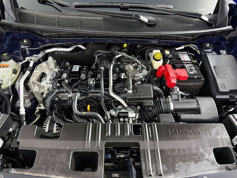 Certified 2025 Nissan Kicks SV AWD/4WD image 34