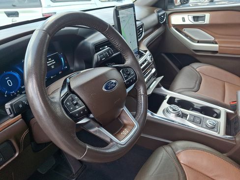 Used 2021 Ford Explorer King Ranch w/ Premium Technology Package AWD/4WD image 29