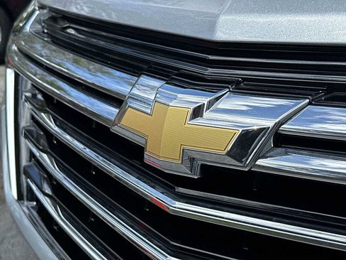 Certified 2024 Chevrolet Equinox Premier FWD image 26