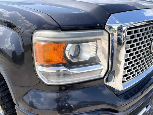 Used 2015 GMC Sierra 1500 Denali w/ Driver Alert Package AWD/4WD image 33