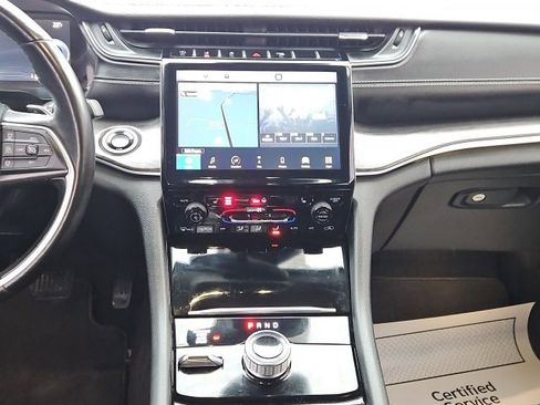 Used 2022 Jeep Grand Cherokee L Limited image 27