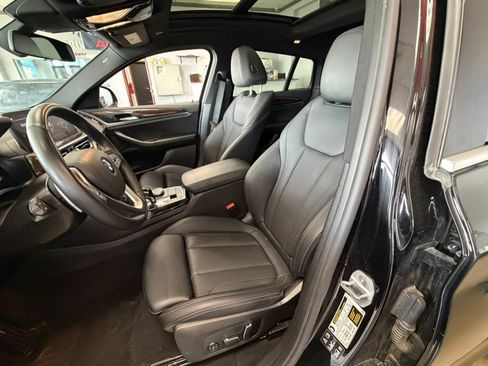 Used 2025 BMW X4 xDrive30i AWD/4WD image 41