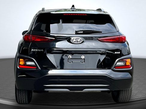 Used 2021 Hyundai Kona SEL Plus w/ Cargo Package AWD/4WD image 4