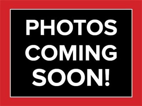 Used 2024 Tesla Model Y Long Range AWD/4WD image 1