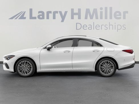 Used 2025 Mercedes-Benz CLA 250 4MATIC image 3