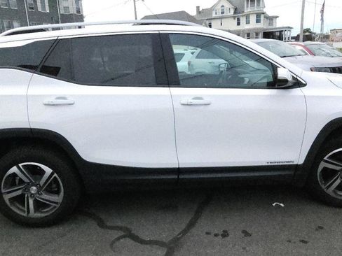 Used 2021 GMC Terrain SLT AWD/4WD image 7