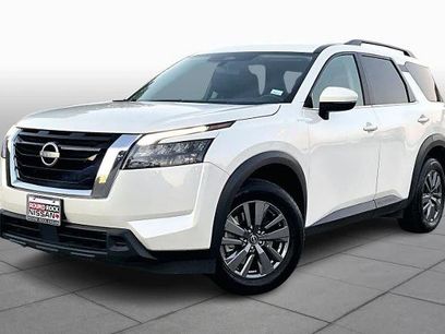 Certified 2024 Nissan Pathfinder SV