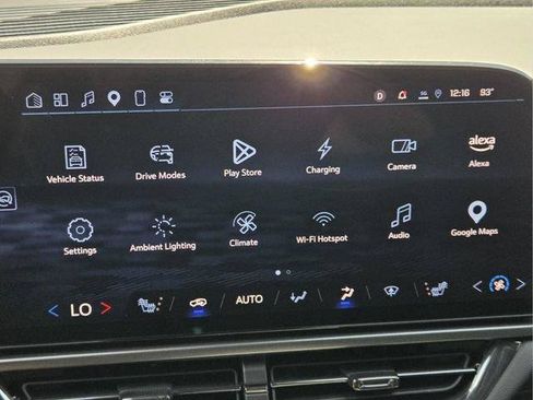 Certified 2025 Chevrolet Equinox EV RS FWD image 26