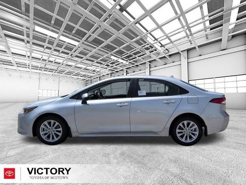 Used 2026 Toyota Corolla LE w/ LE Premium Package FWD image 7