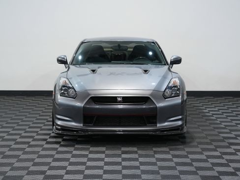 Used 2009 Nissan GT-R Premium image 4