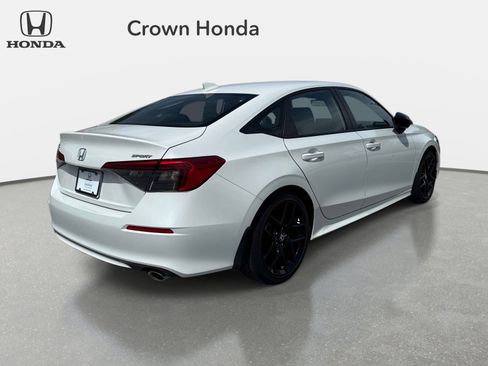 Used 2024 Honda Civic Sport image 4