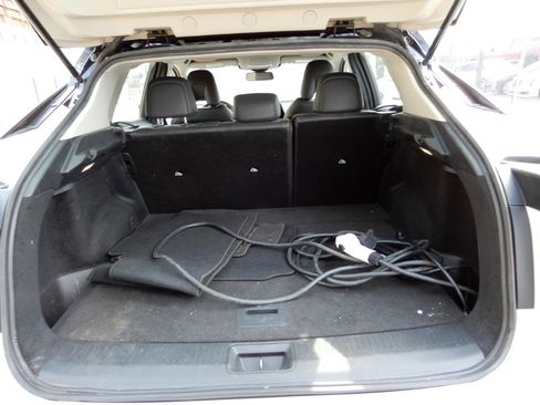 Used 2023 Nissan Ariya AWD image 9