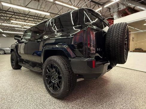Used 2025 GMC Hummer EV 2X image 20