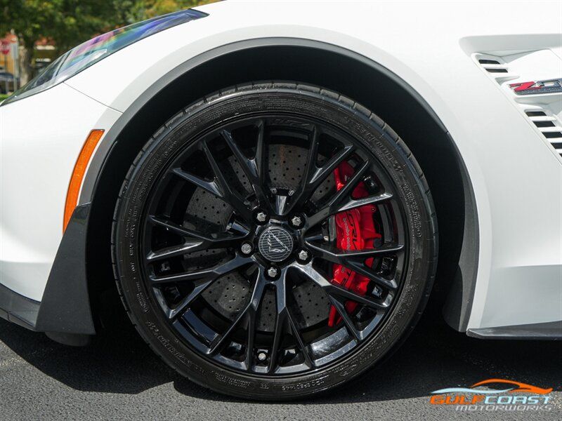 Used 2016 Chevrolet Corvette Z06 w/ 3LZ Preferred Equipment Group RWD image 44