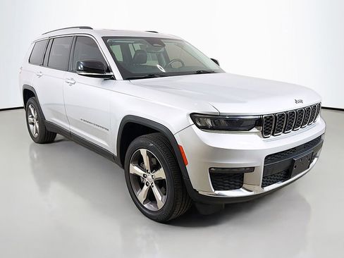 Used 2021 Jeep Grand Cherokee L Limited image 47