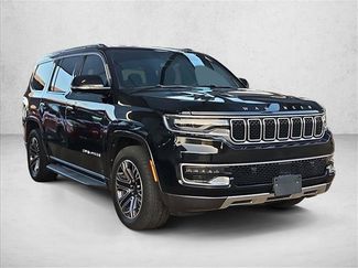 Used 2022 Jeep Wagoneer Series III AWD/4WD video 3