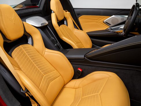 Used 2024 Chevrolet Corvette Z06 w/ Z07 Performance Package RWD image 26