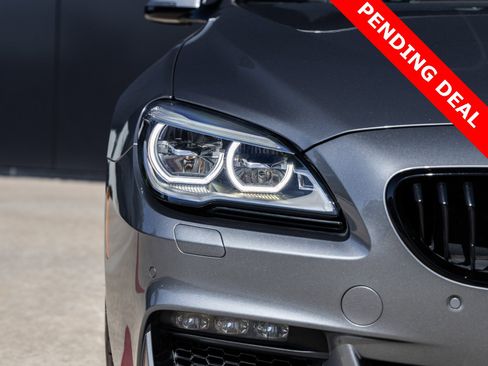 Used 2018 BMW 640i Convertible image 16