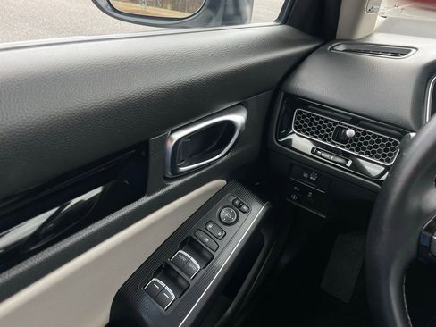 Certified 2024 Honda Civic Touring image 21