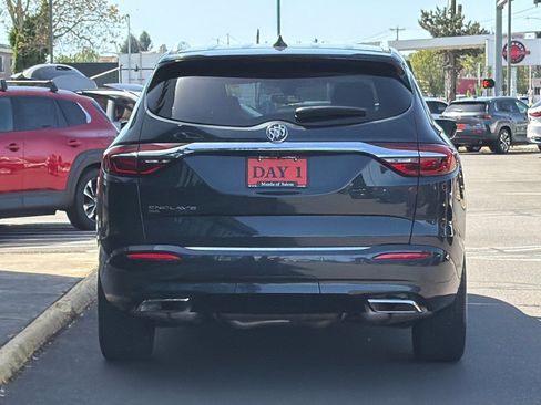Used 2021 Buick Enclave Avenir w/ Avenir Technology Package AWD/4WD image 6