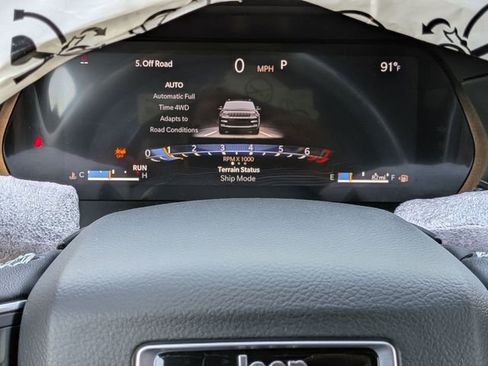 New 2026 Jeep Grand Cherokee Limited AWD/4WD image 24