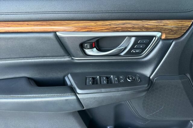 Used 2019 Honda CR-V Touring image 11