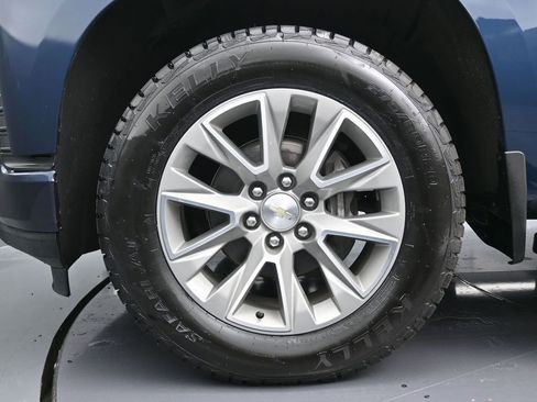 Used 2021 Chevrolet Silverado 1500 High Country w/ Technology Package image 10