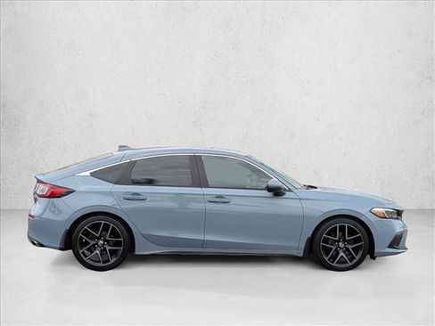 Used 2022 Honda Civic Sport Touring image 4