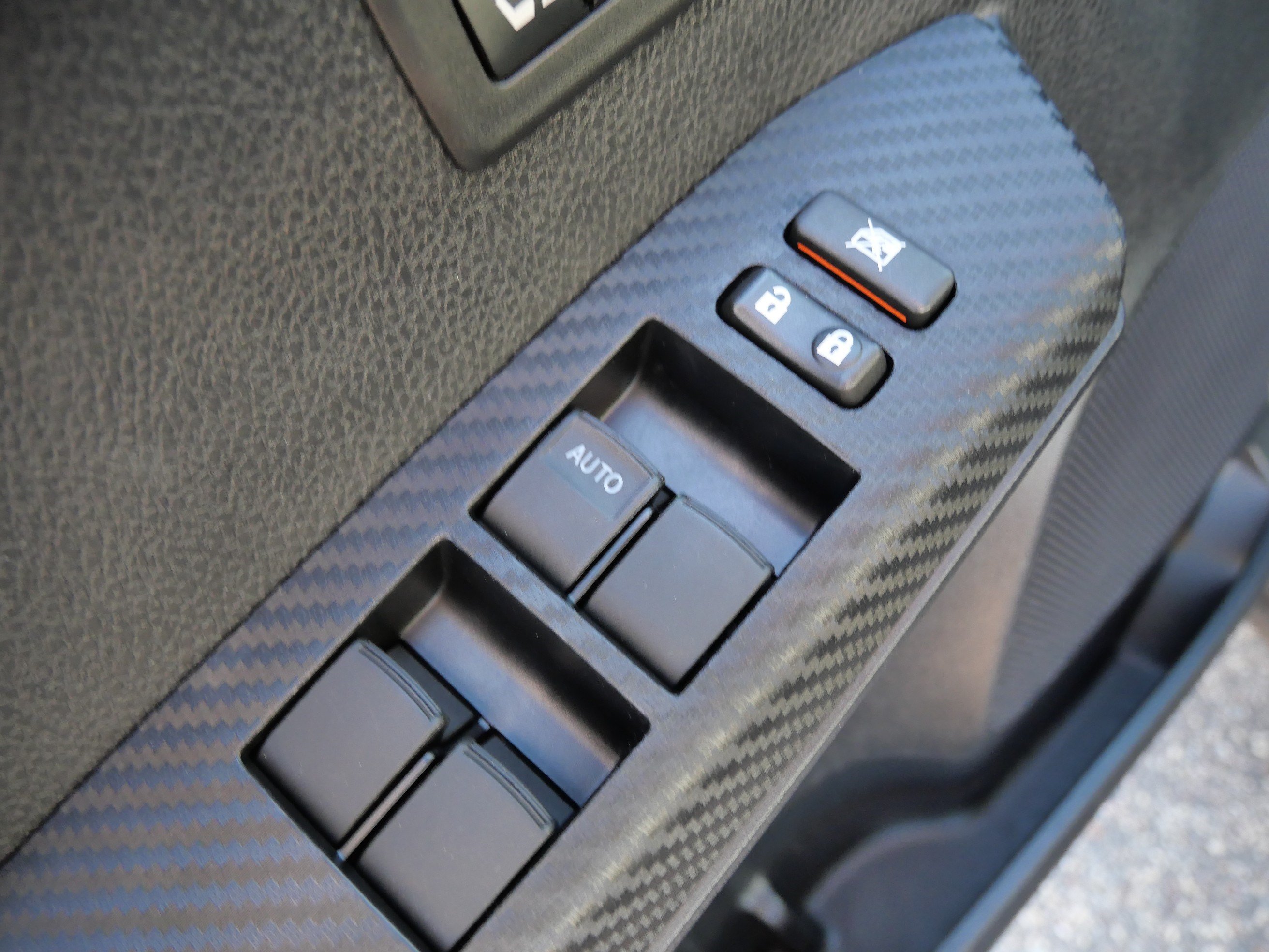 Used 2014 Toyota RAV4 Limited w/ Technology Package AWD/4WD image 19