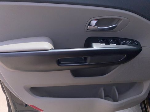 Used 2018 Kia Sedona LX w/ LX Essentials Premium Package FWD image 36