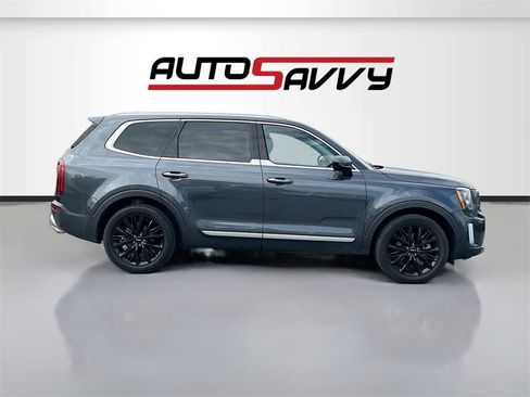 Used 2022 Kia Telluride SX w/ SX Prestige Package image 8