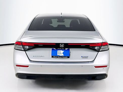 Used 2024 Honda Accord Touring image 6