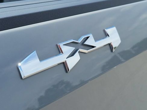 Used 2024 GMC Sierra 1500 Elevation AWD/4WD image 8