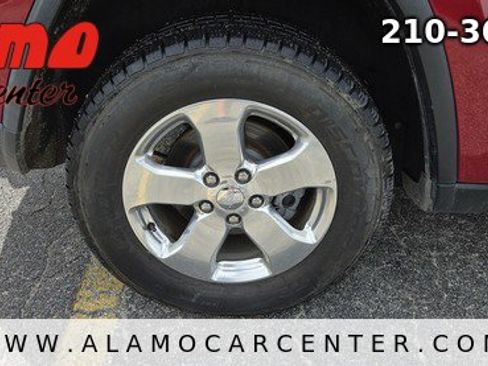 Used 2013 Jeep Grand Cherokee Limited w/ Trailer Tow Group AWD/4WD image 12