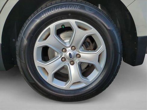 Used 2013 Ford Edge SE image 23