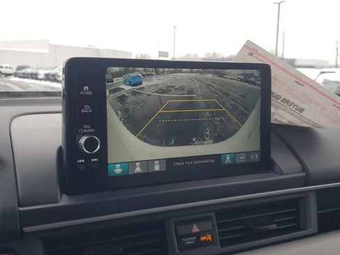 Used 2025 Honda Pilot EX-L image 23