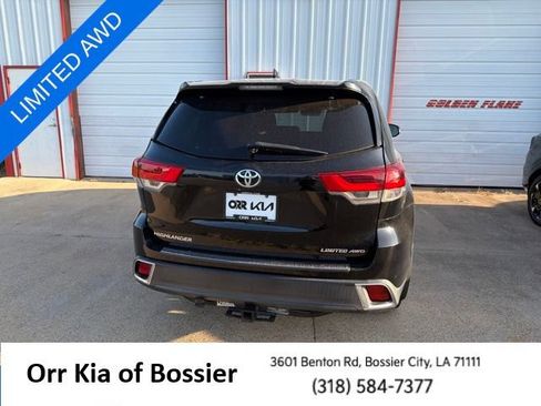 Used 2019 Toyota Highlander Limited w/ Protection Package #3 AWD/4WD image 7